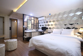 Yes Motel