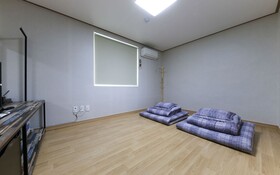 Buyeo Hongsan 3F Motel