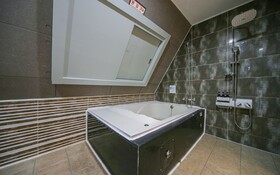 Changwon Bonggok Dong Hotel Daon