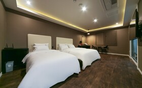 Changwon Bonggok Dong Hotel Daon
