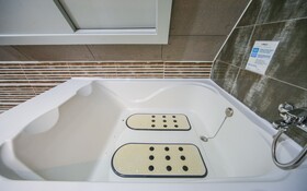 Changwon Bonggok Dong Hotel Daon