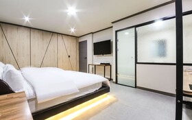Changwon Jinhae Hotel The Syap