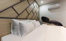 Changwon Jungangdong Business Hotel Hue