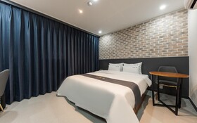Changwon Jungangdong Business Hotel Hue