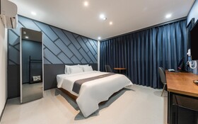 Changwon Jungangdong Business Hotel Hue
