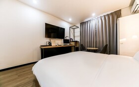 Changwon Myeongseodong Hotel Andante