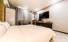 Changwon Myeongseodong Hotel Andante