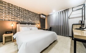 Changwon Myeongseodong Hotel Andante