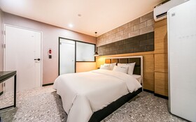 Changwon Myeongseodong Hotel Andante