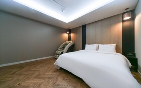 Changwon Myeongseodong Hotel Laon