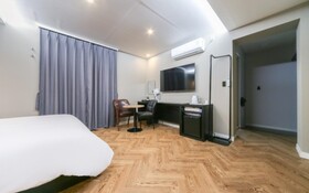 Changwon Myeongseodong Hotel Laon