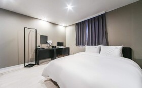 Changwon Myeongseodong Hotel Laon