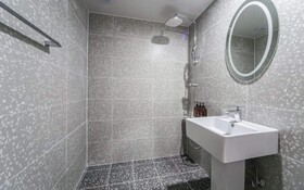 Changwon Myeongseodong Hotel Laon