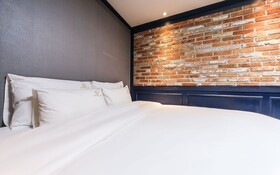 Changwon Sangnamdong Hotel JM