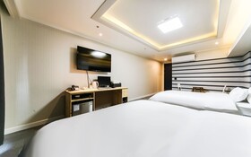Changwon Sangnamdong Hotel JM