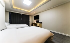Changwon Sangnamdong Hotel JM
