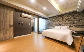 Changwon Sangnamdong Hotel JM