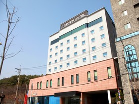 Crown Hotel