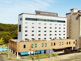 Crown Hotel