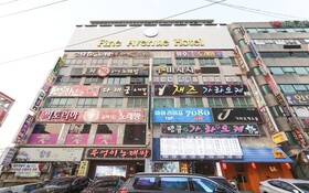 Fine Avenue Hotel