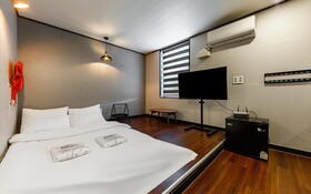 Fine Avenue Hotel