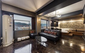 Fine Avenue Hotel