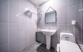 Fine Avenue Hotel