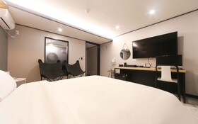 Fine Avenue Hotel