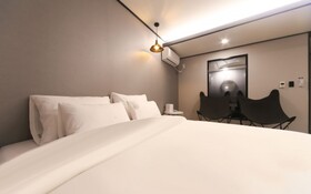 Fine Avenue Hotel