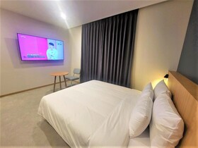 Hotel Leo