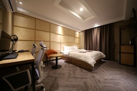 Brown Dot Hotel Cheonan