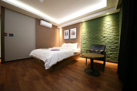 Brown Dot Hotel Cheonan