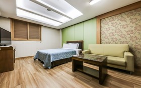 Cheonan Good Morning Hotel