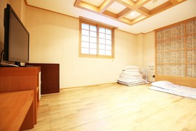 Cheonan Good Morning Hotel