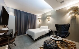 Cheonan La Tree Hotel