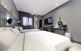 Cheonan La Tree Hotel