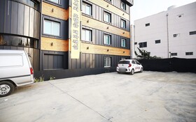 Cheonan Leeun Motel