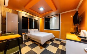 G7 Motel