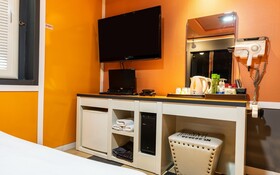 G7 Motel