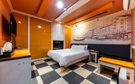 G7 Motel