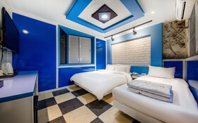G7 Motel