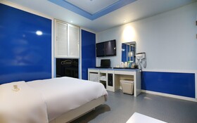 G7 Motel