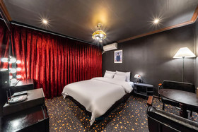 Shourin Hotel