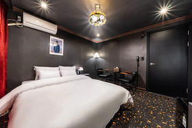 Shourin Hotel