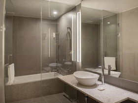Top Cloud Hotel