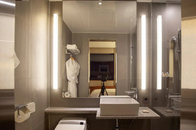 Top Cloud Hotel