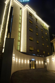 Top Cloud Hotel