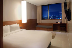 Top Cloud Hotel