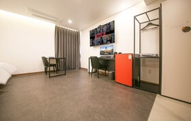 Wall Hotel Cheonan Cheongsu