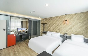 Wall Hotel Cheonan Cheongsu